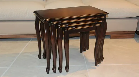 تصویر 1 از میز عسلی چوبی ساده و شیک با سطح مقاوم در برابر خط و خش